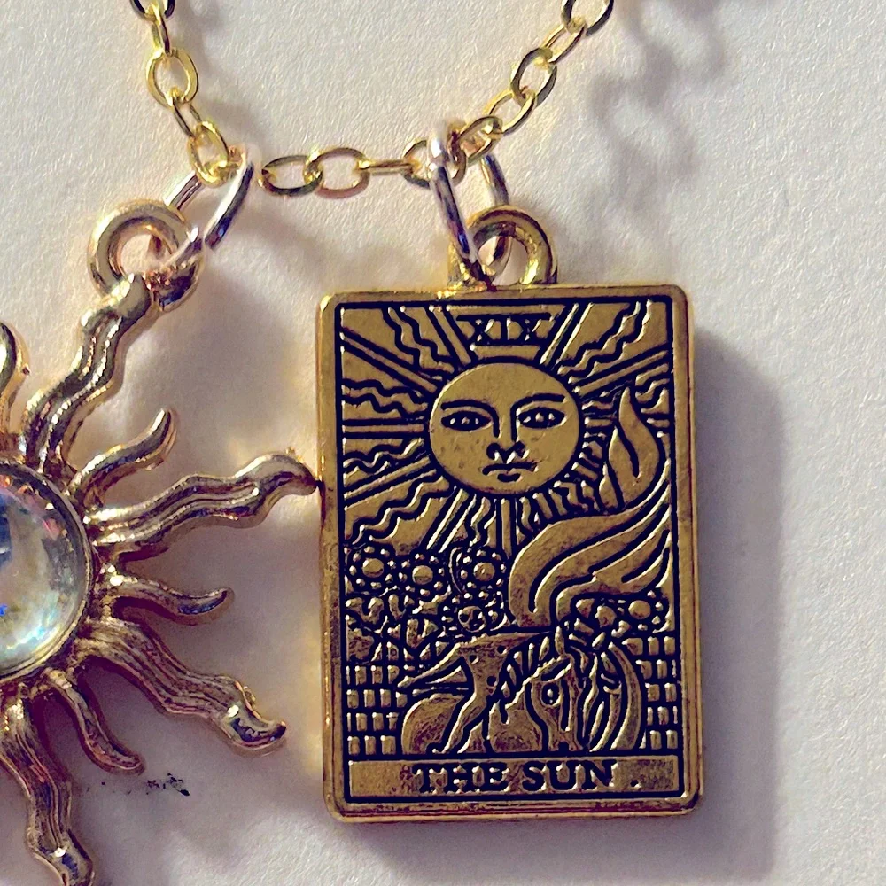 NWOT necklace Sun w “opal” center, The Sun Tarot Card etched goldtone charms 16” - Picture 7 of 11